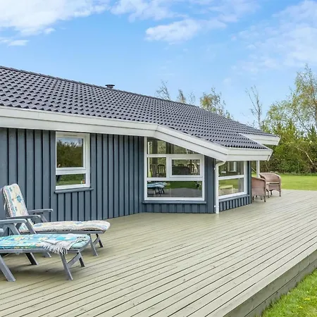 Prázdninový dům Aswaldi - 1-5km From The Sea By Interhome